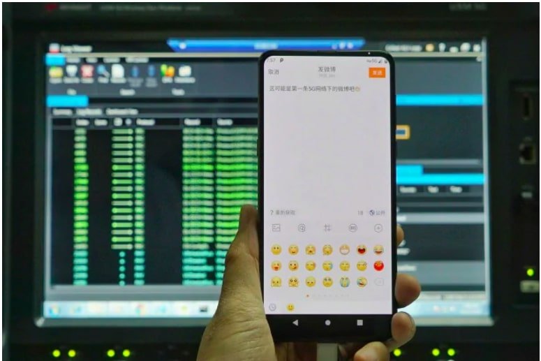 Xiaomi Mi Mix 3, 5G variant launch imminent; Lin Bin shares image