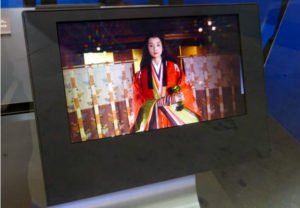 8k-oled-tablet display